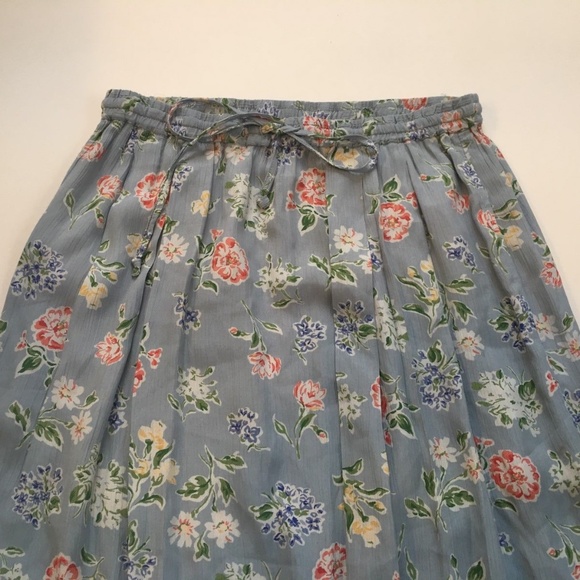 ❤️Eddie Bauer Floral Print Skirt 100%Rayon Sz S/P - Picture 4 of 7